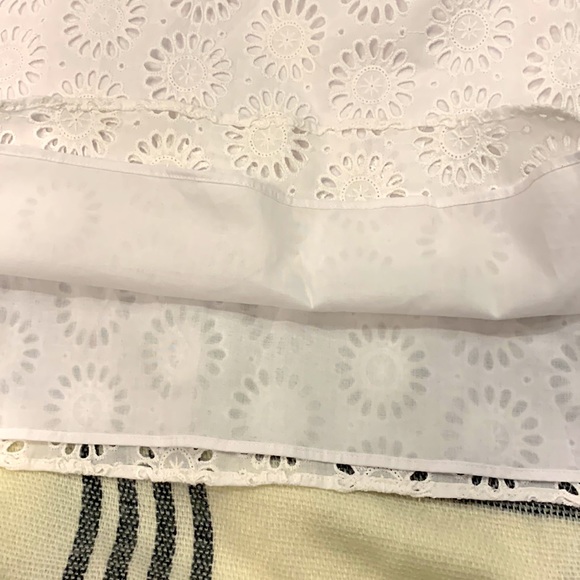 LILLY PULITZER DUSK RUFFLED TANK TOP RESORT WHITE SUNSHINE EYELET. Size L - Picture 9 of 10